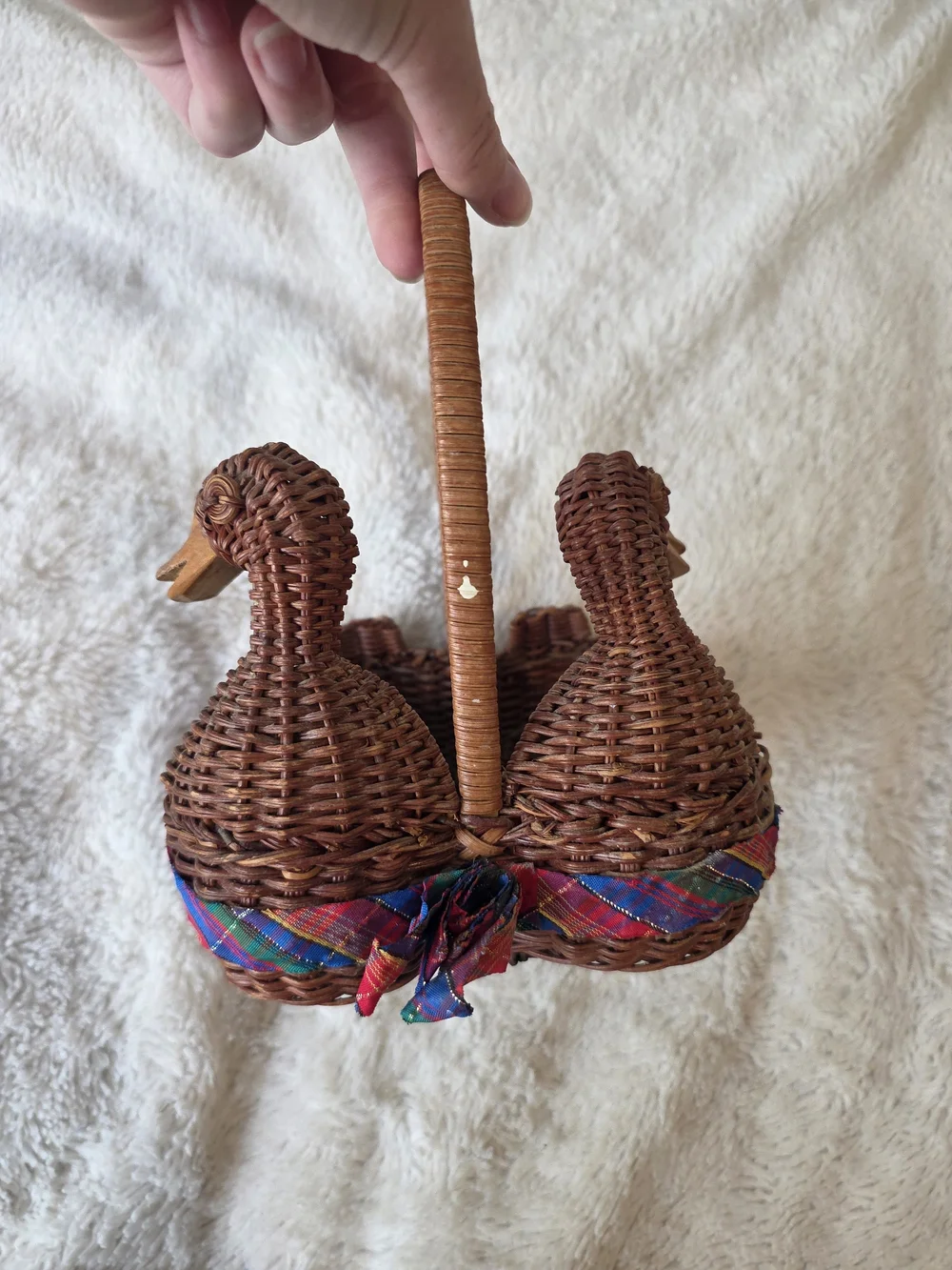 Vintage Ducks Wicker Basket with handle